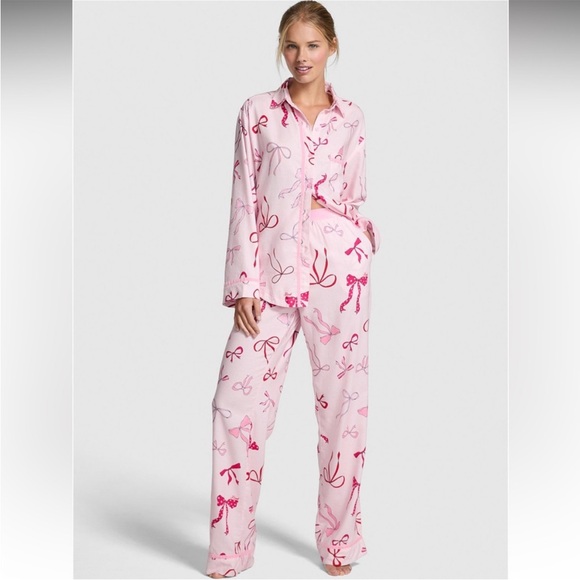 Victoria's Secret Other - Victoria's Secret Pink Bow Print Pajama Set
